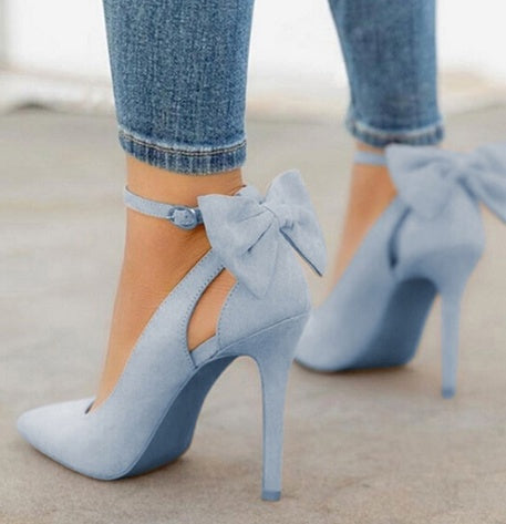 The Sovereign Bow Heel