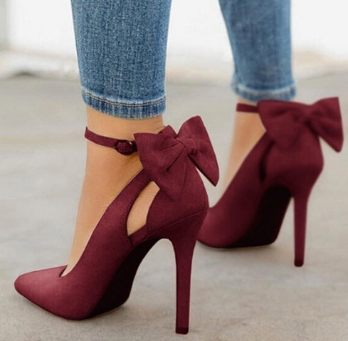 The Sovereign Bow Heel